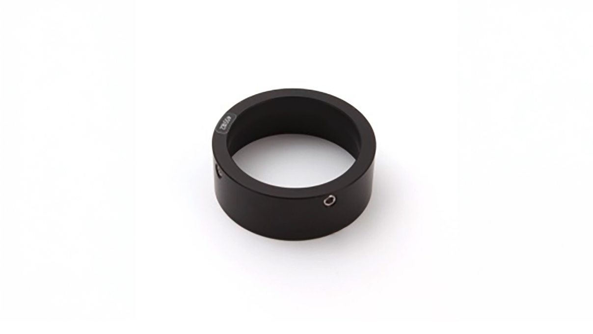 Zeiss Haltering A53, zur Befestigung einer Ringleuchte mit Innendurchmesser 66 mm an einem Stemi 508
oder einer Stemi Vorsatzoptik mit 53 mm Durchmesser