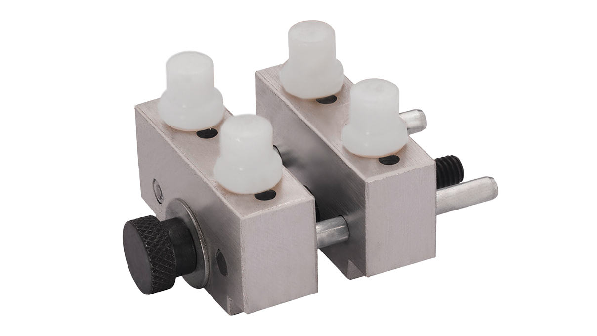 Gehäusehalter Spannbereich 12-45 mm mit Kunststoffbacken