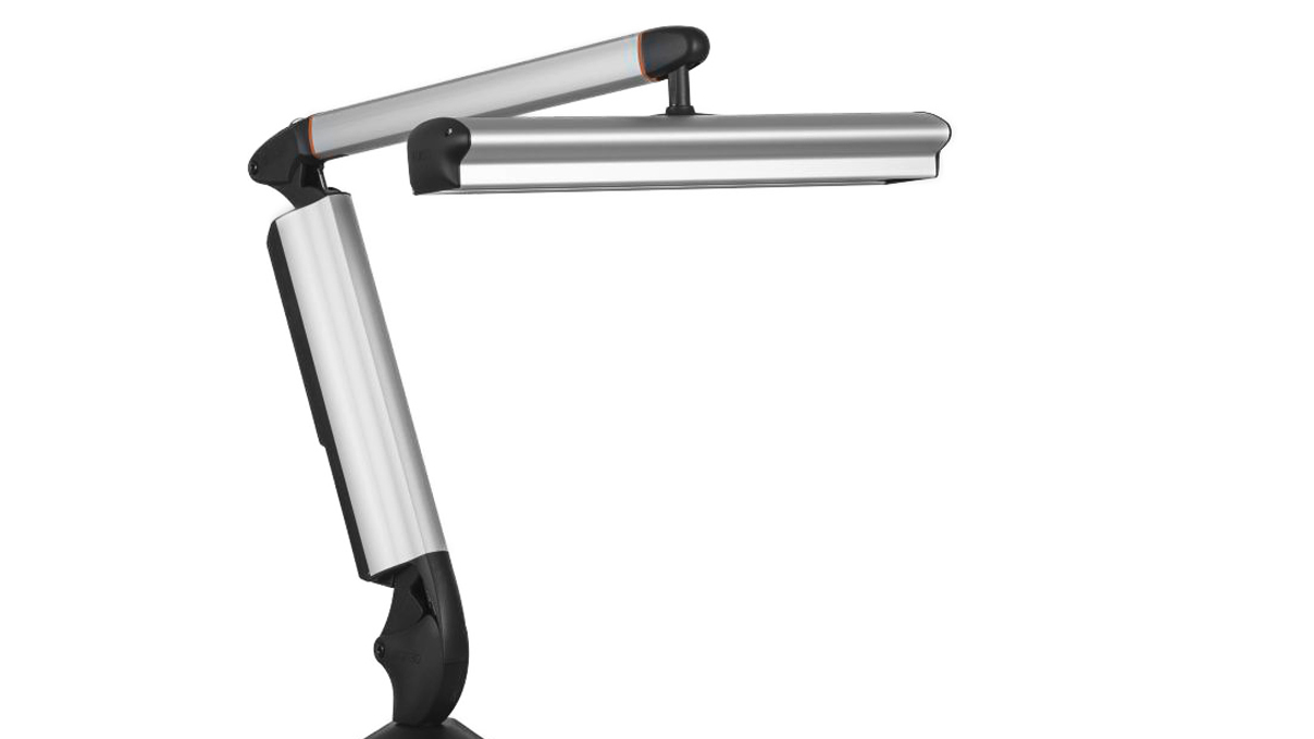 Veritas VL-30.BT Arbeitsplatzleuchte für Goldschmiede und Gemologen, Ideale Lichtkombination durch
drei unabhängig kombinierbare Farbtemperaturen (6.000, 4.000, 3.000 K), inkl. Klemmsockel OX210