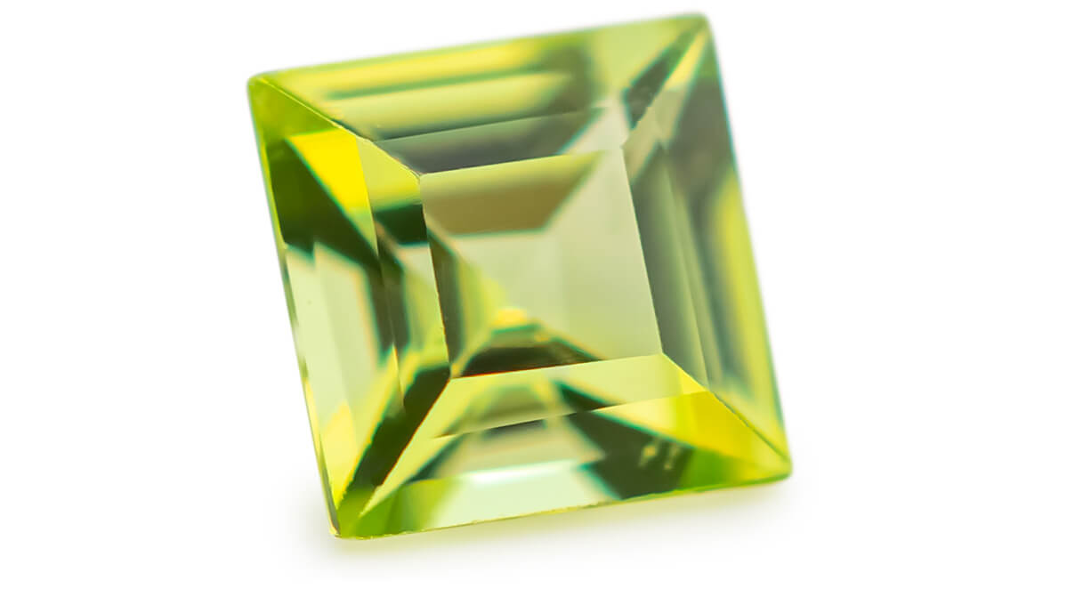 Peridot, grün, carré, 3 x 3 mm