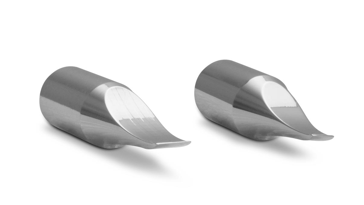 Bergeon 8929 Automatischer Sprungdeckelöffner mit Hammerauslösung, inklusive 2 Klingen