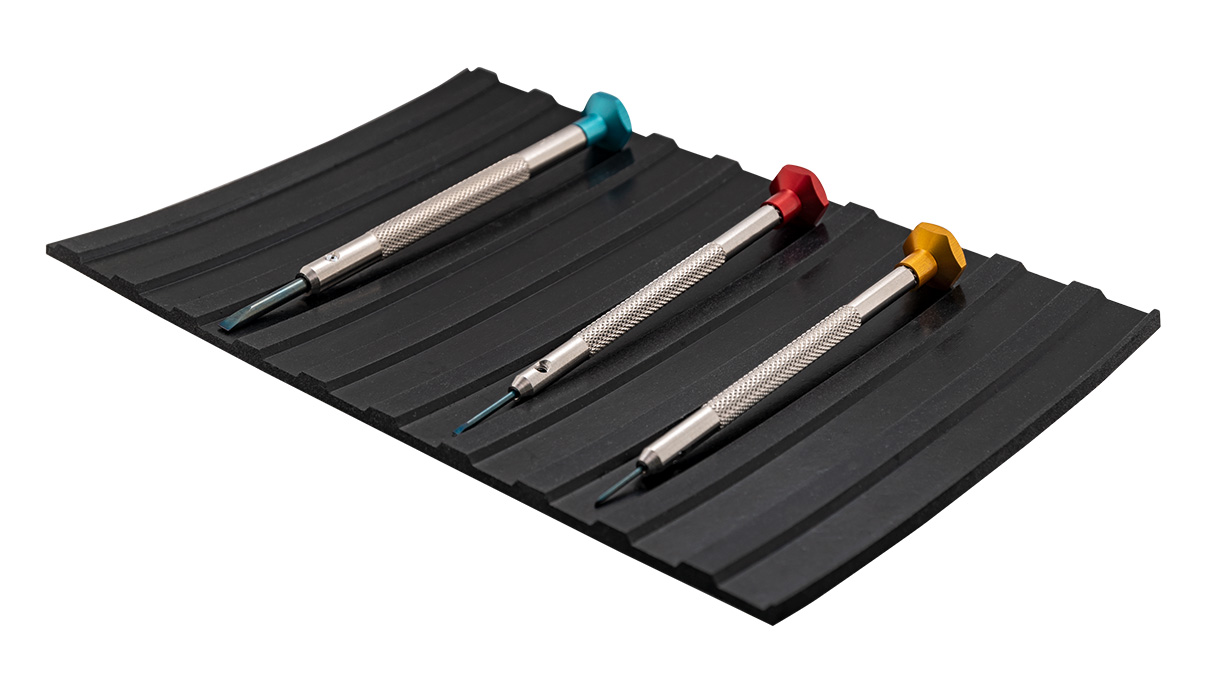 Werkzeugunterlage, gerillt, rutschfest, 100 x 150 x 3 mm